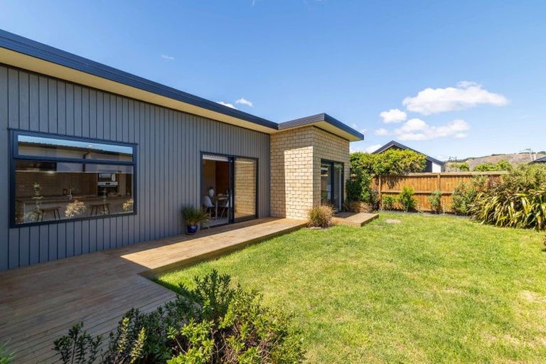 Photo of property in 5 Ruston Lane, Halswell, Christchurch, 8025