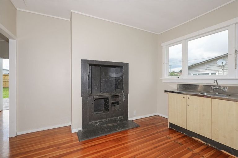 Photo of property in 167 Hakanoa Street, Huntly, 3700