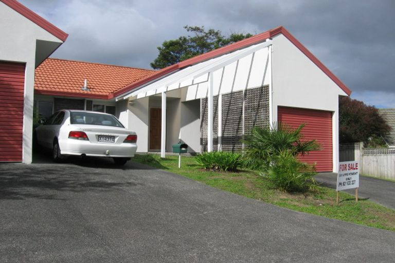 Photo of property in 15 Central Park Drive, Te Atatu South, Auckland, 0610