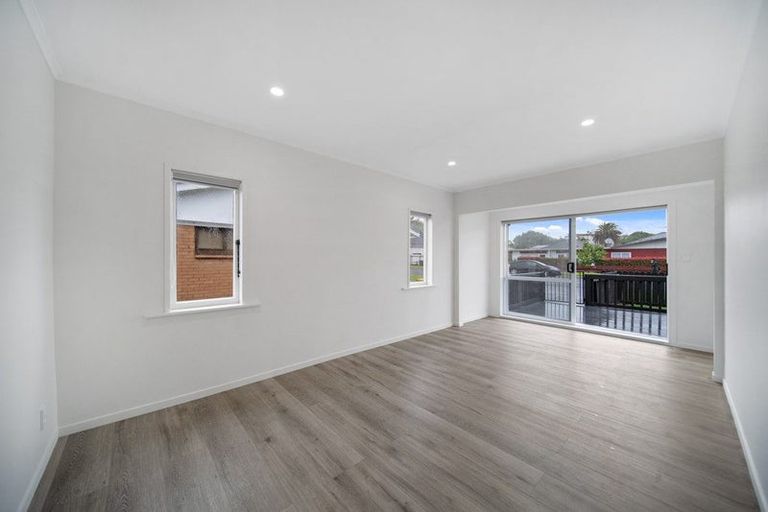 Photo of property in 1/1 Margaret Street, Papakura, 2110