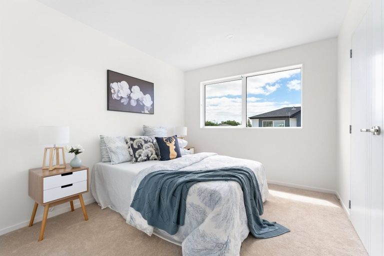 Photo of property in 1/4118b Great North Road, Glen Eden, Auckland, 0602