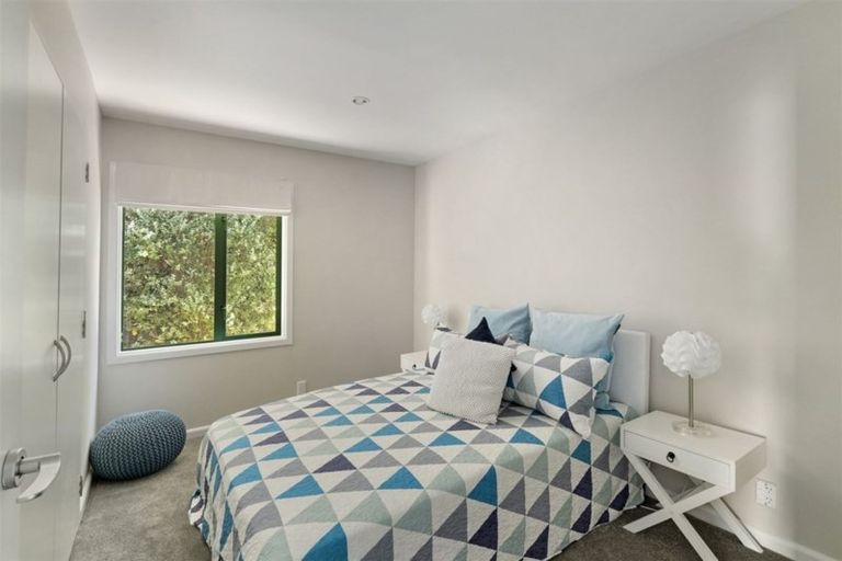 Photo of property in 141b Moncks Spur Road, Redcliffs, Christchurch, 8081