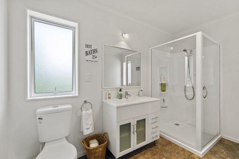 Photo of property in 20 Kiharoa Street, Otaki Beach, Otaki, 5512