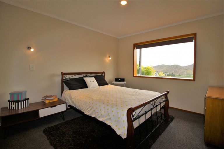 Photo of property in 15 Craig Place, Bridge Hill, Alexandra, 9320