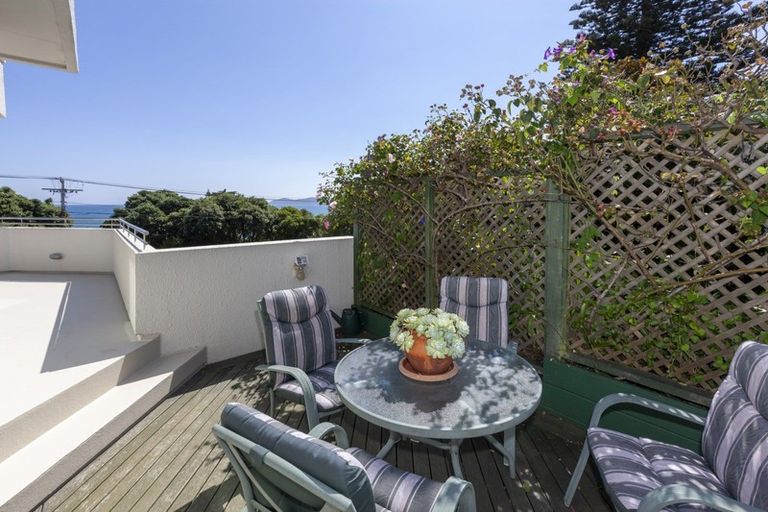 Photo of property in 32 Rosetta Road, Raumati South, Paraparaumu, 5032