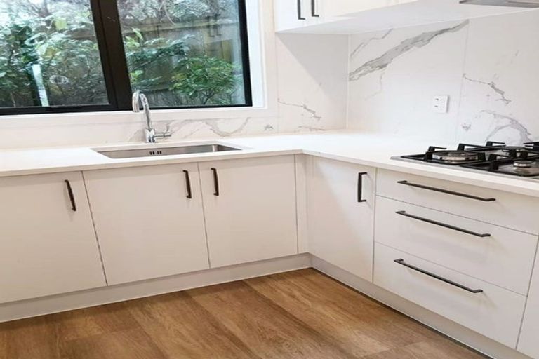 Photo of property in 12 Notre Dame Way, Albany, Auckland, 0632