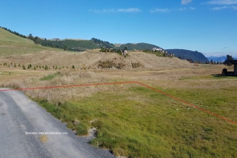 Photo of property in 16 The Fairways, Kinloch, Taupo, 3377