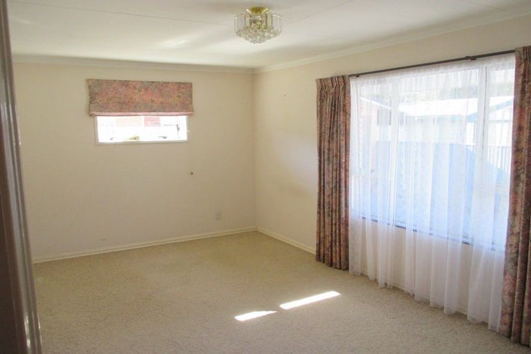 Photo of property in 25 Dahlia Street, Palmerston North, 4410