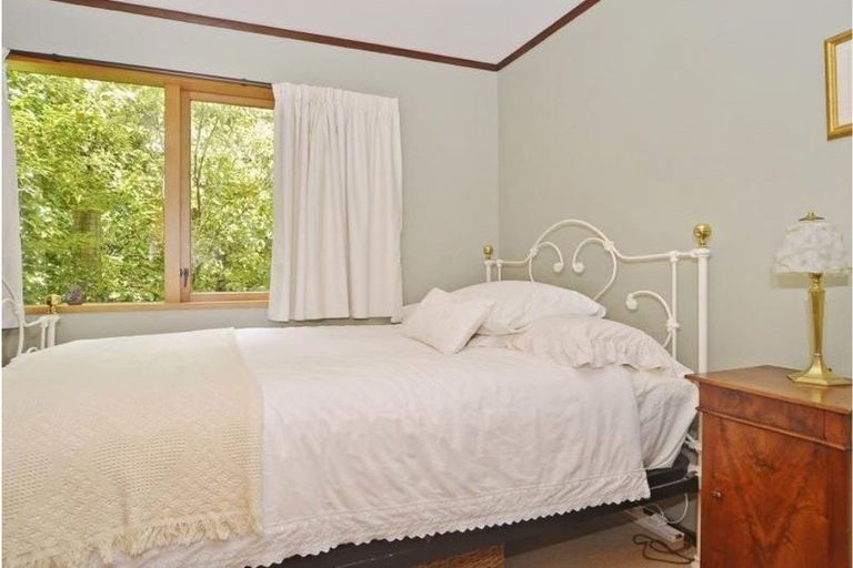 Photo of property in 130 Atawhai Road, Fitzherbert, Palmerston North, 4410