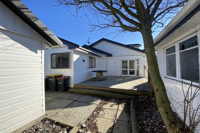 Photo of property in 63 Aorangi Road, Bryndwr, Christchurch, 8053