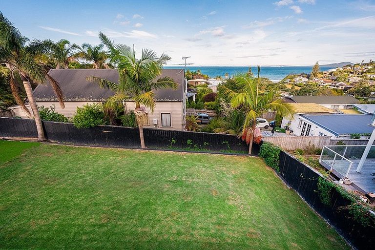 Photo of property in 19a Hyde Road, Rothesay Bay, Auckland, 0630