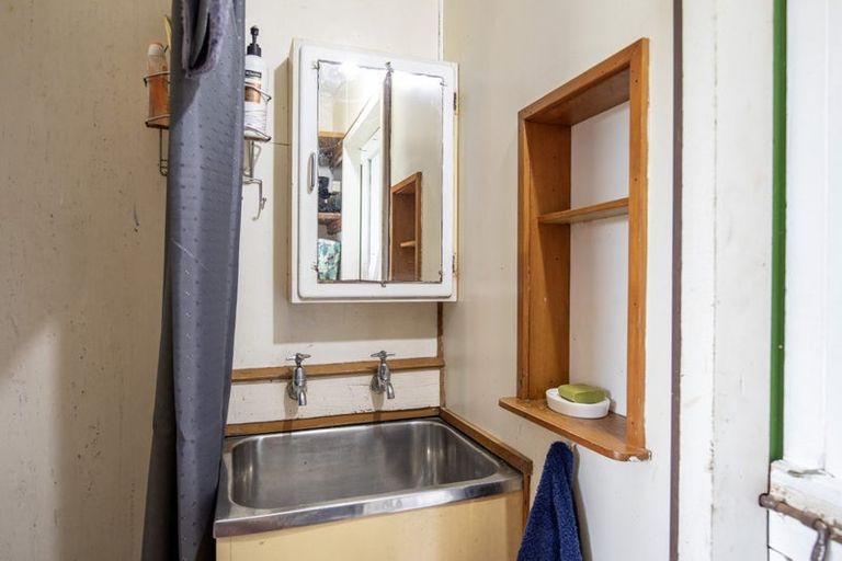 Photo of property in 7g Whaanga Road, Raglan, 3297