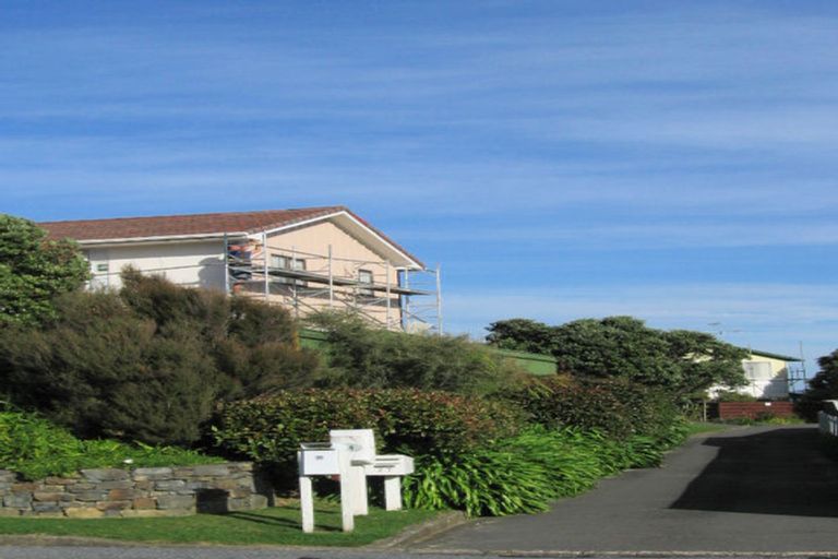 Photo of property in 27 Sunshine Crescent, Kelson, Lower Hutt, 5010