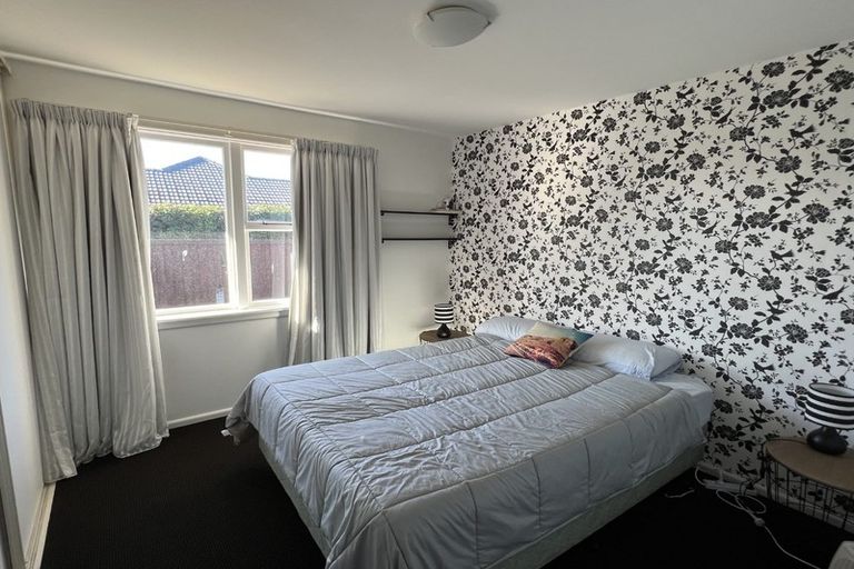 Photo of property in 11 Dunster Street, Burnside, Christchurch, 8053