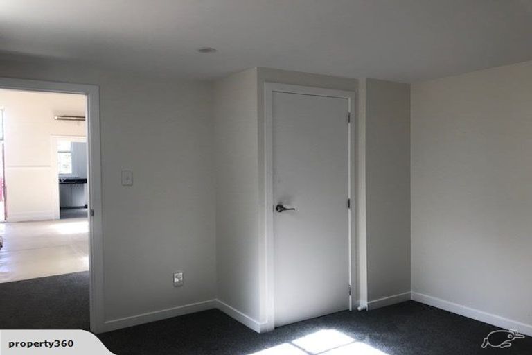 Photo of property in 1 Church Lane, Point Howard, Lower Hutt, 5013