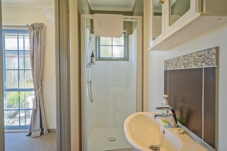 Photo of property in 5 Pipi Dune, Whitianga, 3510