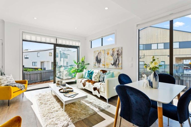 Photo of property in 7 Frank Gill Road, Hobsonville, Auckland, 0616