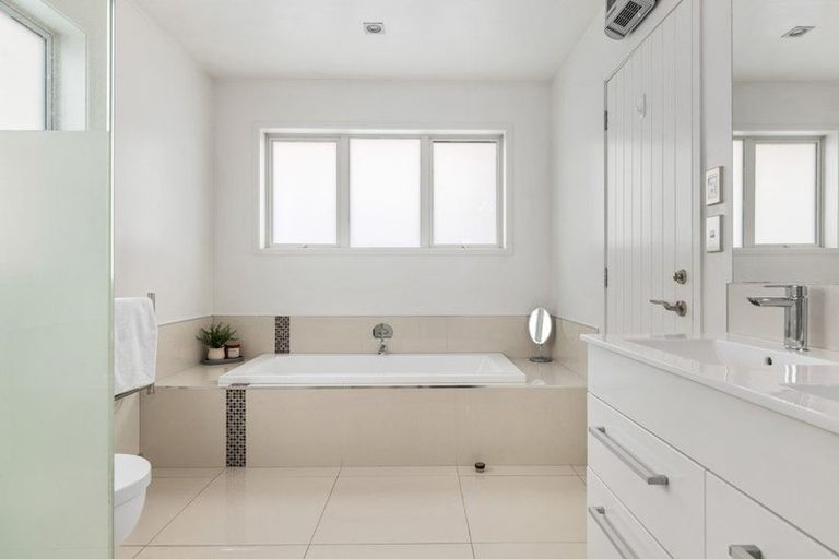 Photo of property in 199a Innes Road, St Albans, Christchurch, 8052