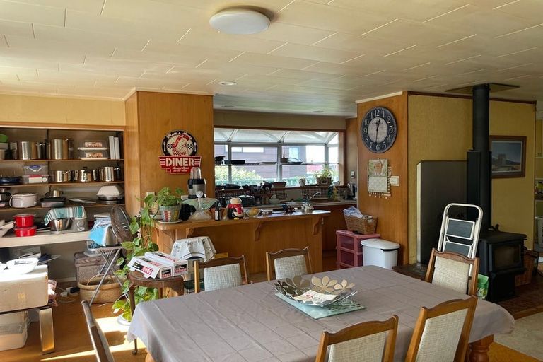 Photo of property in 4 Airfield Road, Takanini, 2112