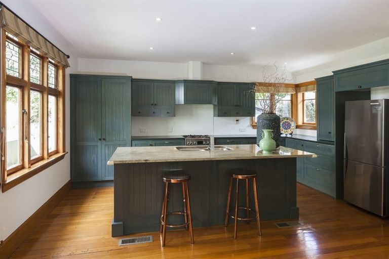 Photo of property in 25 Heaton Rhodes Place, Cashmere, Christchurch, 8022