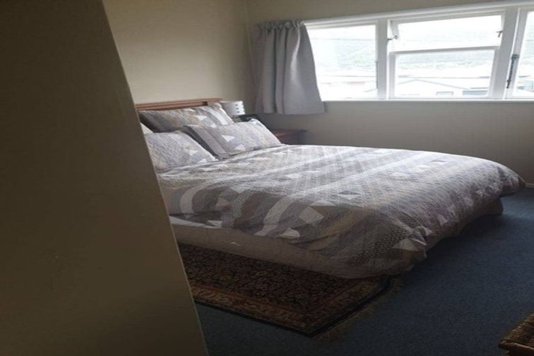 Photo of property in 95 Farmer Crescent, Taita, Lower Hutt, 5011