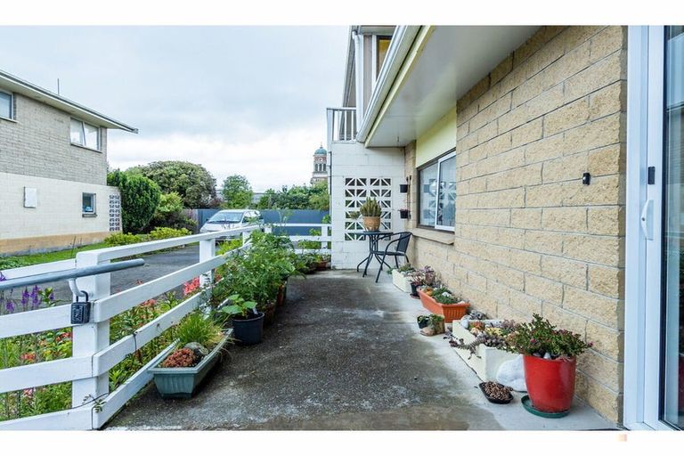 Photo of property in 5-5a Rugby Street, Waimate, 7924