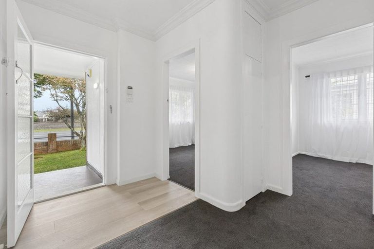 Photo of property in 222 Great South Road, Huntly, 3700