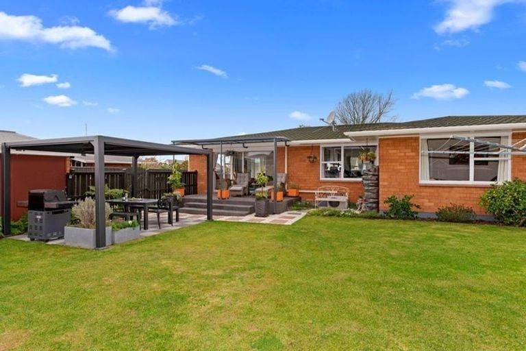 Photo of property in 43 Glenharrow Avenue, Avonhead, Christchurch, 8042