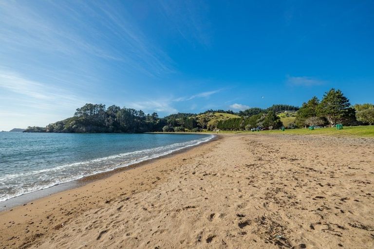 Photo of property in 93a Mahinepua Road, Kaeo, 0478