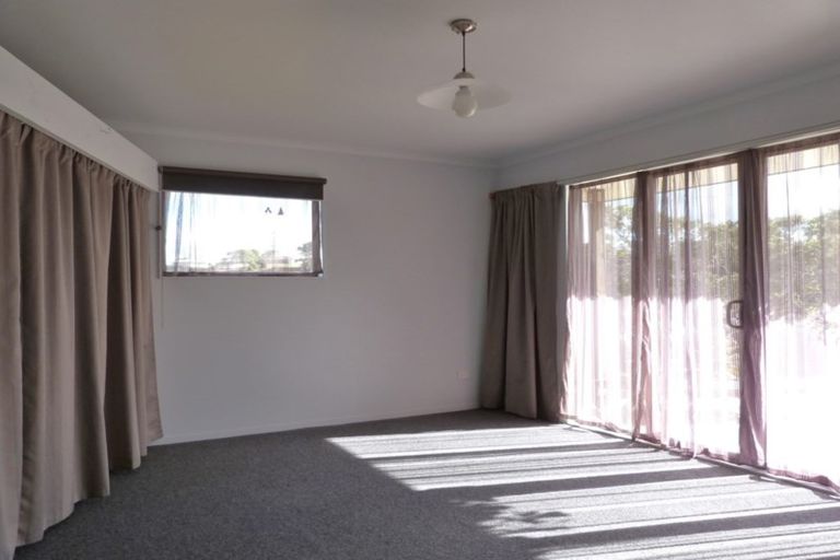 Photo of property in 12 Karo Street, Ruakaka, 0116