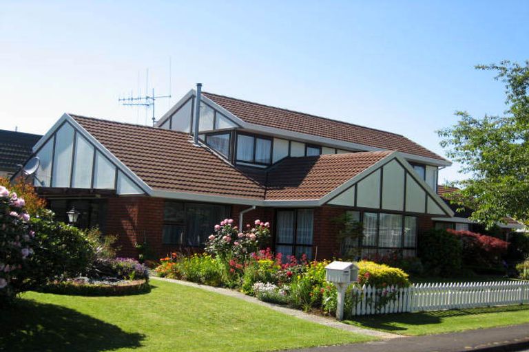 Photo of property in 2 Cherry Tree Close, Te Awamutu, 3800