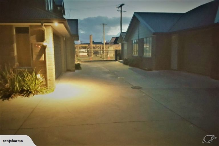 Photo of property in 6/27 Jones Crescent, Melville, Hamilton, 3206