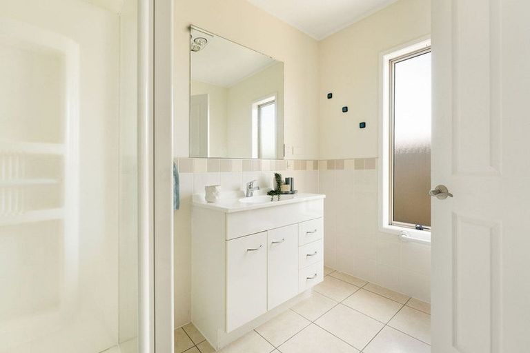 Photo of property in 644 Grenada Street, Papamoa Beach, Papamoa, 3118