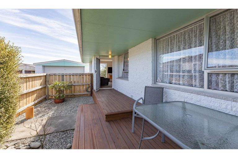 Photo of property in 2/97 Hay Street, Bromley, Christchurch, 8062