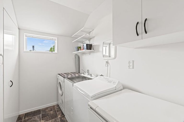 Photo of property in 11 Uldale Place, Westmorland, Christchurch, 8025