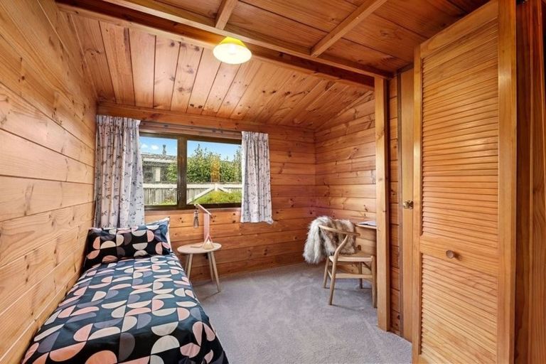 Photo of property in 10 Roband Crescent, Brown Owl, Upper Hutt, 5018