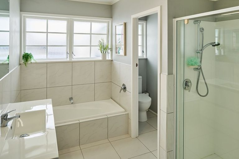 Photo of property in 7 Luff Place, Whitby, Porirua, 5024