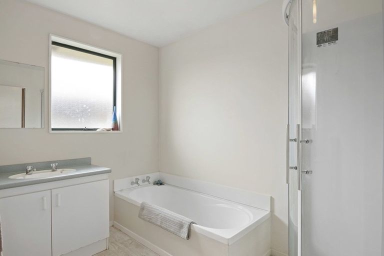 Photo of property in 10 Albizia Place, Richmond, 7020