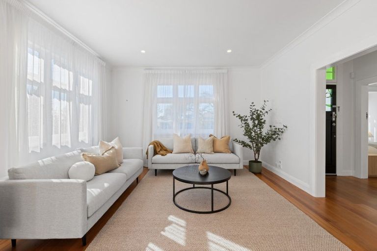 Photo of property in 6 Howick Road, Blenheim, 7201