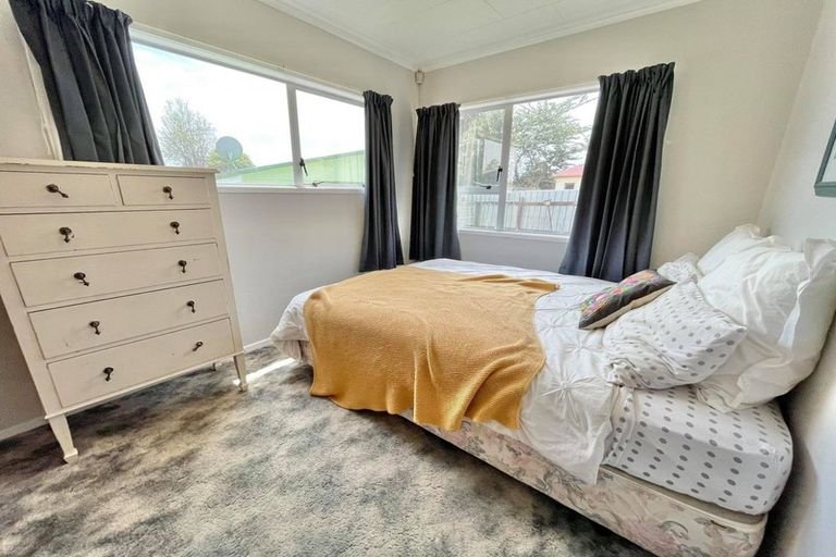 Photo of property in 9 Wairoa Place, Tokoroa, 3420