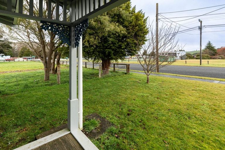 Photo of property in 1 Pitt Street, Raetihi, 4632