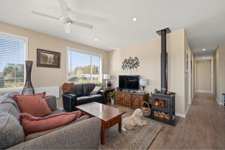 Photo of property in 34 Brookvale Lane, Taupaki, 0782