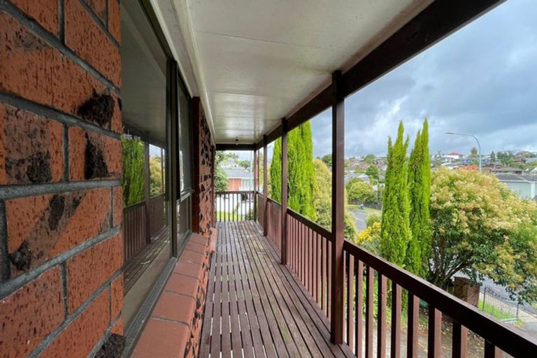 Photo of property in 35 Kirby Street, Glendene, Auckland, 0602