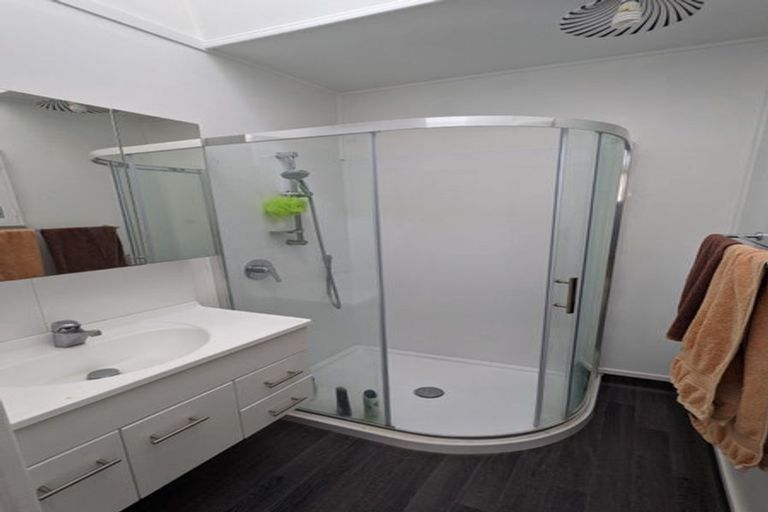 Photo of property in 9 Temuera Street, Otaki, 5512