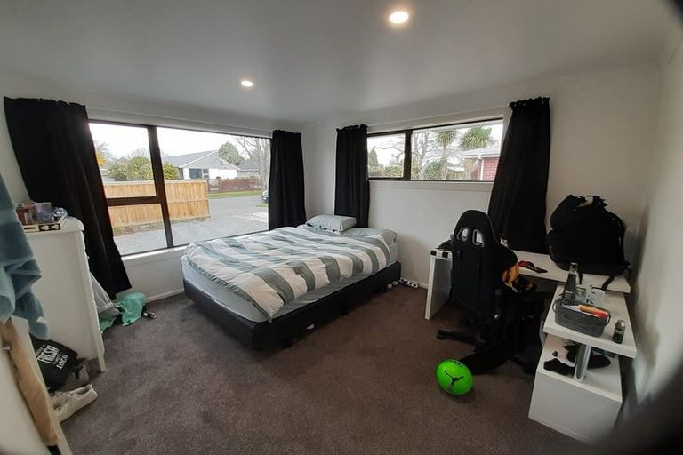 Photo of property in 15 Lochee Road, Upper Riccarton, Christchurch, 8041