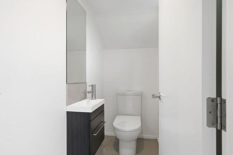 Photo of property in 3/59 Thackeray Place, Waltham, Christchurch, 8023