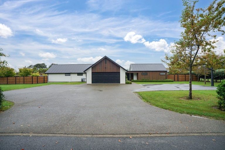 Photo of property in 18 Ruru Avenue, Otatara, Invercargill, 9879