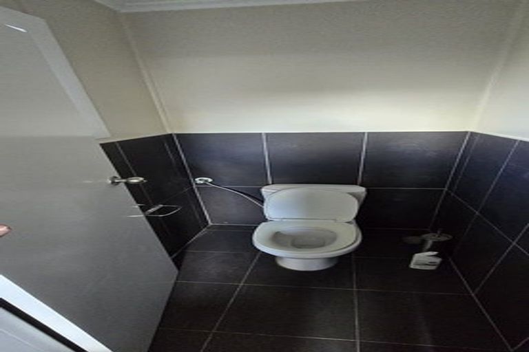 Photo of property in 1/109 Clevedon Road, Papakura, 2110