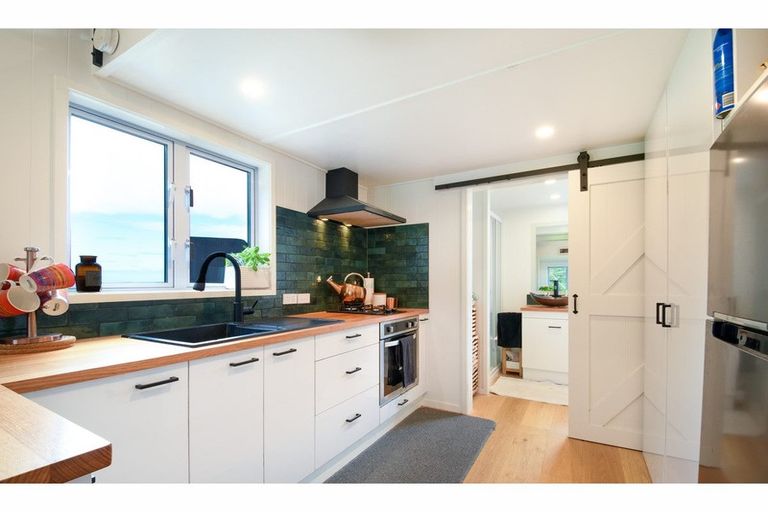 Photo of property in 361c Muriwai Valley Road, Muriwai, 0881