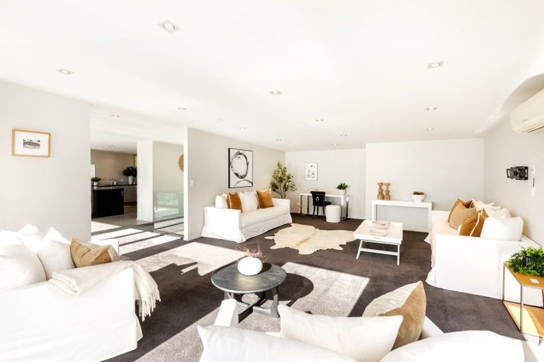 Photo of property in 42b Marama Crescent, Mount Pleasant, Christchurch, 8081